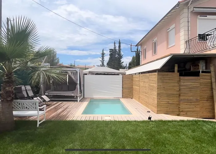 3 Chambres, Refait à Neuf, Piscine, Proche Et Gare Appartement *